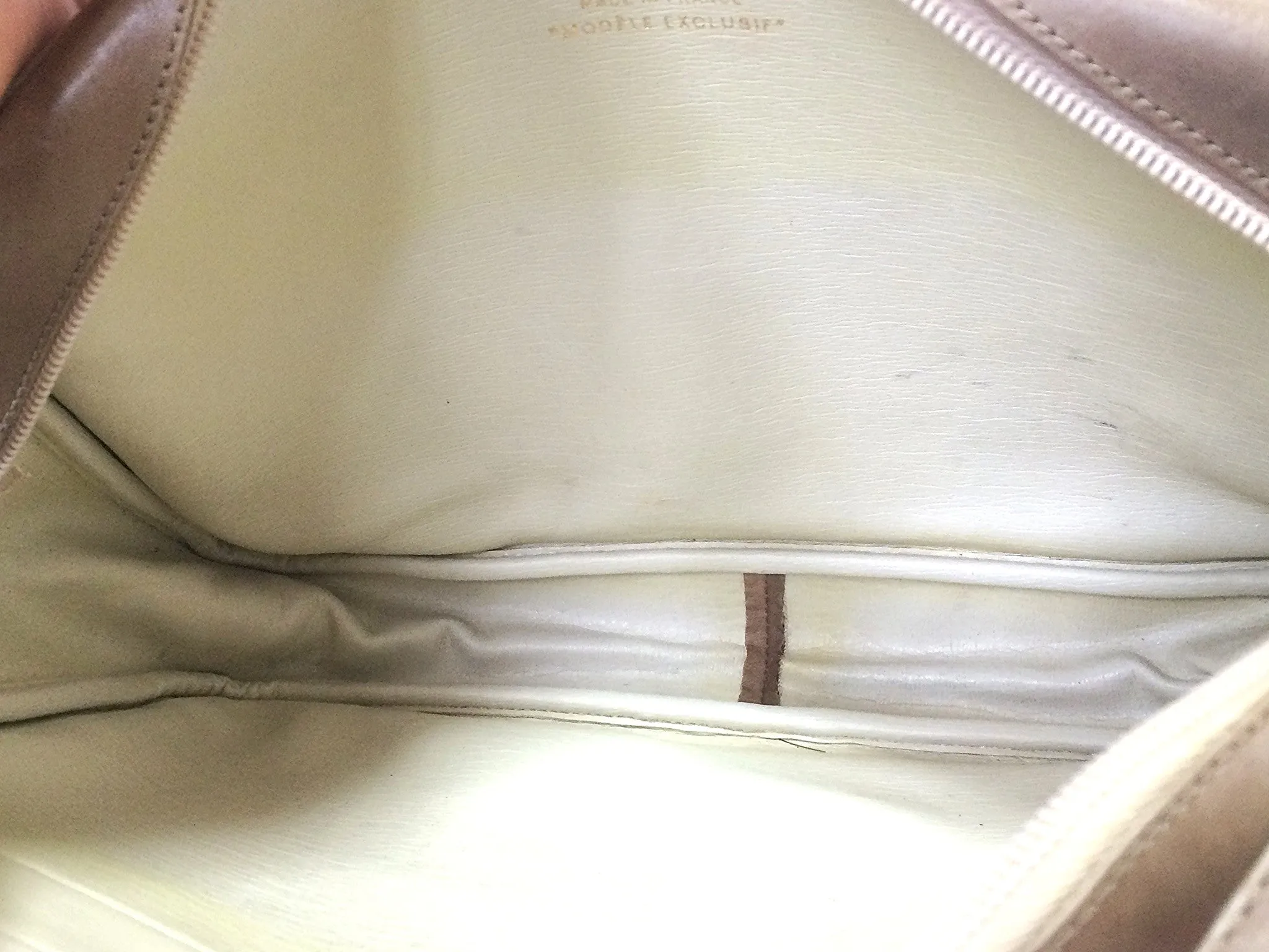 Vintage Christian Dior brown beige suede leather shoulder bag with golden CD motif. Masterpiece from MODELE EXCLUSIF. Unisex daily bag.